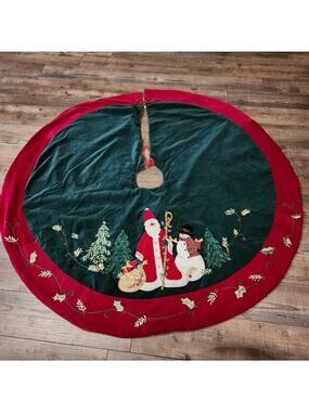 Prima Creations 2002 Christmas Tree Skirt Crushed Velvet feel 2525